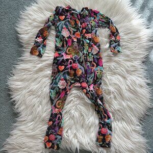 musethreads Christmas zippy size 12-18 months